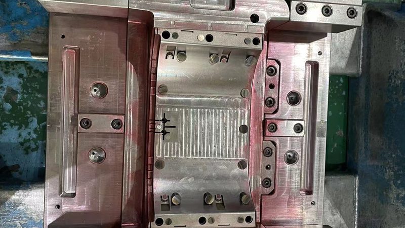 模具前期设计流程规范：关键步骤与注意事项**