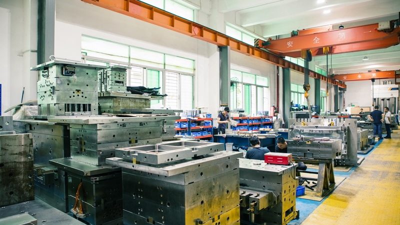 小家电冲压模具：批发报价背后的关键考量**