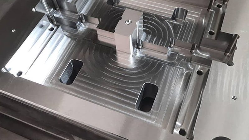 电子接插件冲压模具规格参数解析：关键因素与选型逻辑