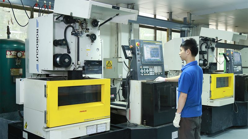 橡胶模具定制尺寸要求的五大关键要素**