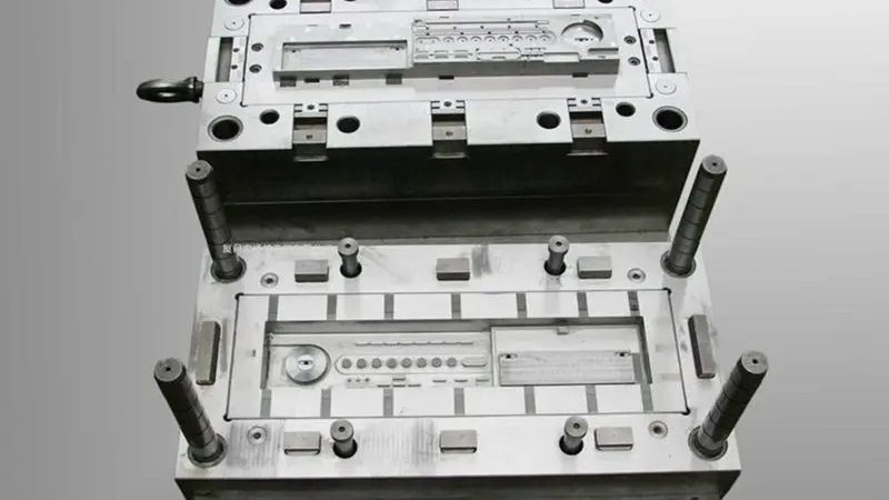 化妆品瓶吹塑模具定制的五大关键要素**
